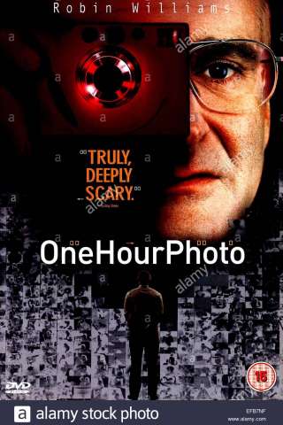 One Hour Photo [HD] (2002)